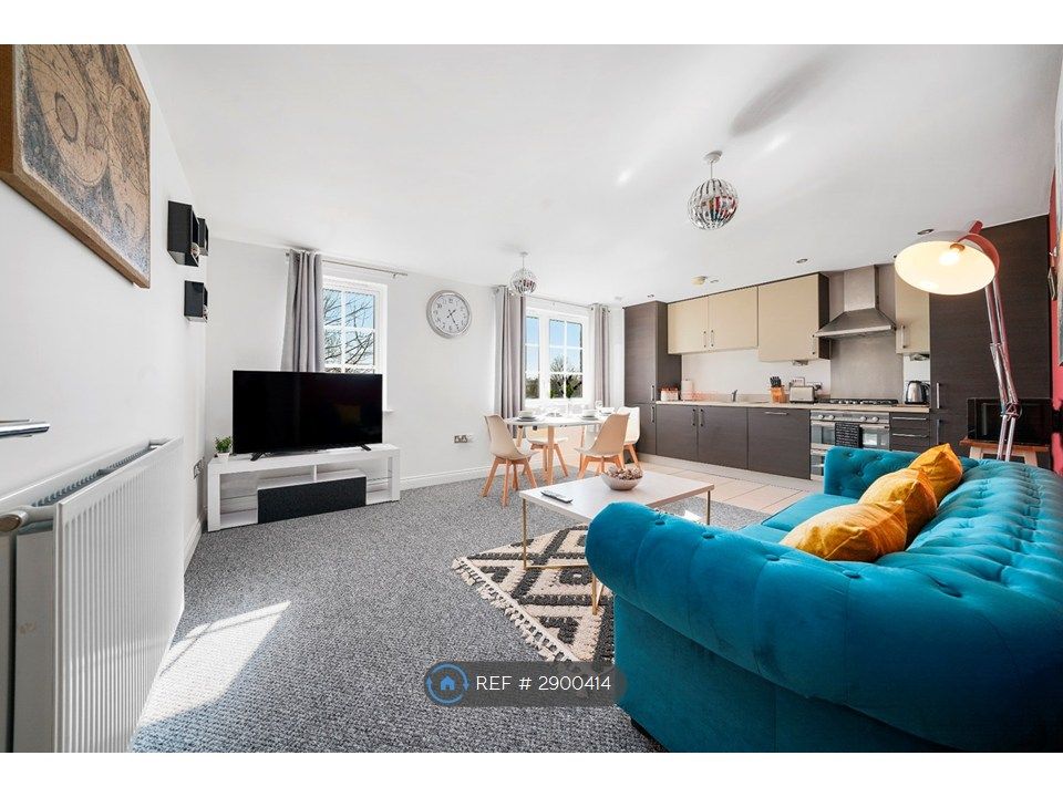 Property photo 2 of 11