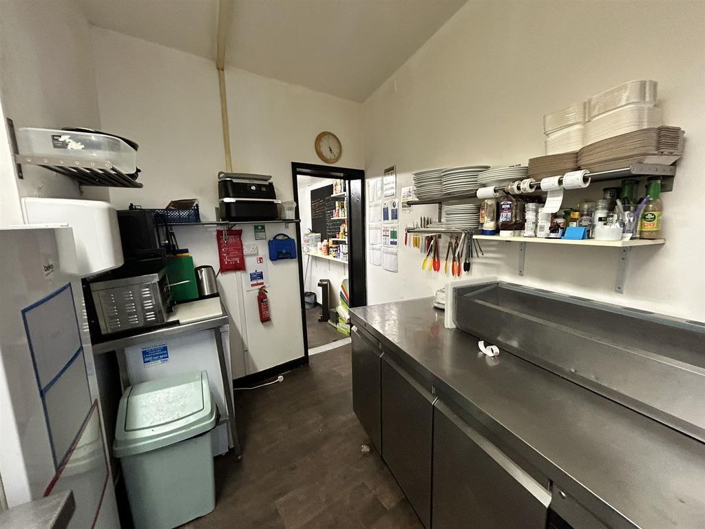 Property photo 3 of 8 Img_2682.Jpeg