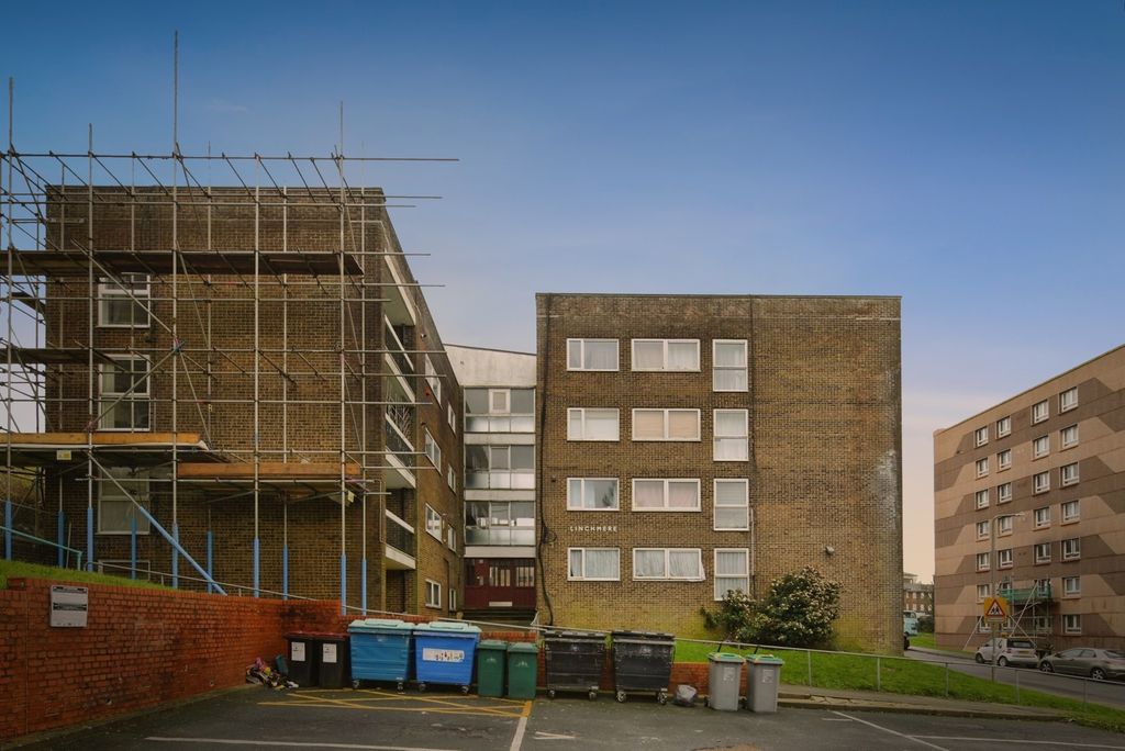 Property photo 2 of 21 Pbox-Img.Jpg