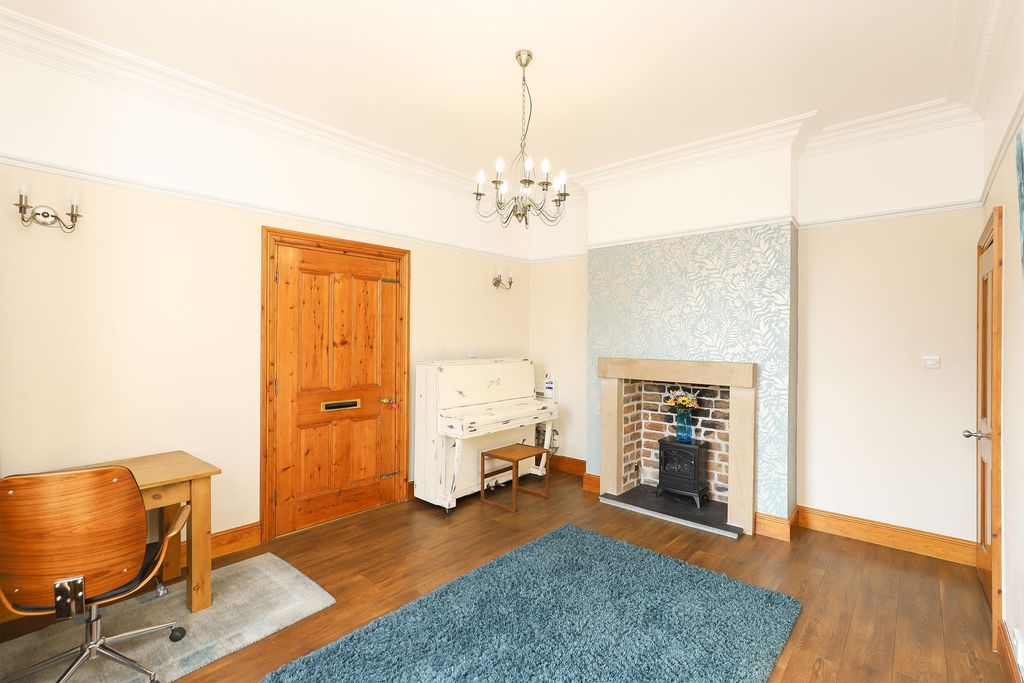 Property photo 3 of 24