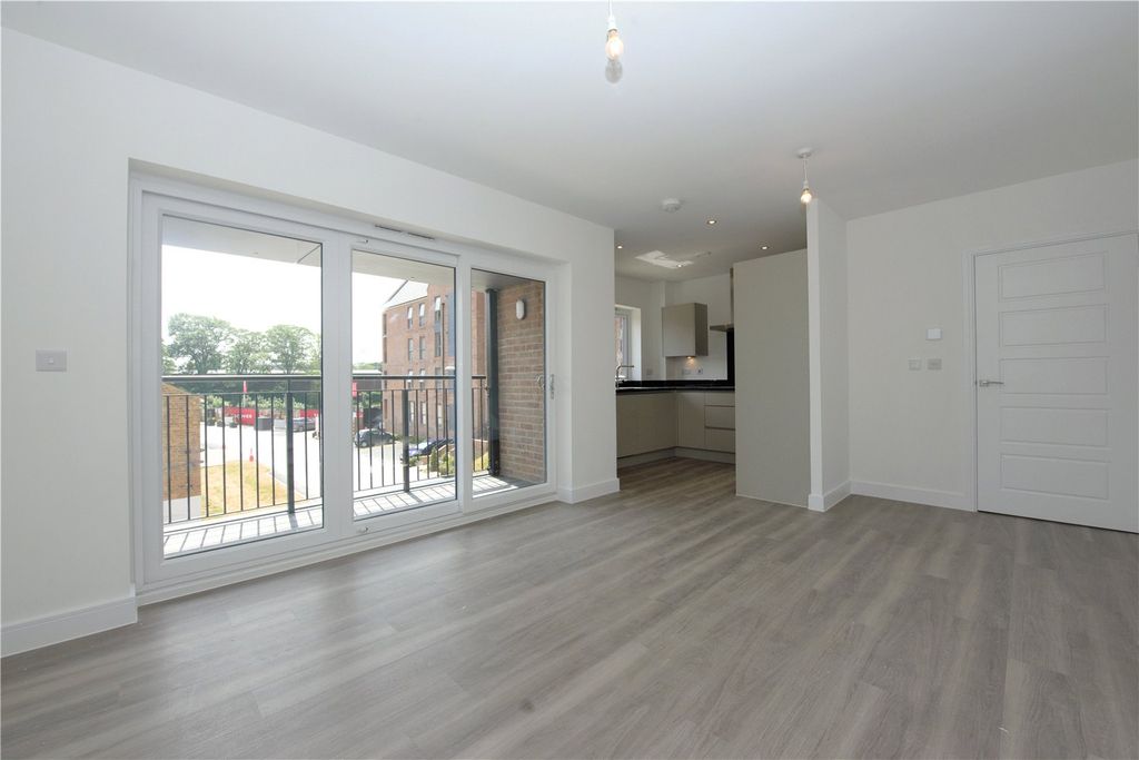 Property photo 2 of 8 Picture No. 06