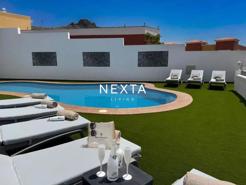 Property photo 1 of 35 ¡Renovated 4-Bedroom Villa With Sea Views And Private Pool In San Eugenio!