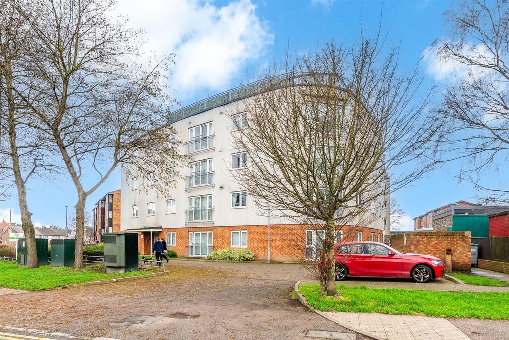 Property photo 1 of 10 External