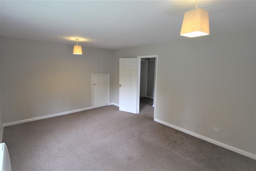 Property photo 3 of 7 Img_1049.Jpg