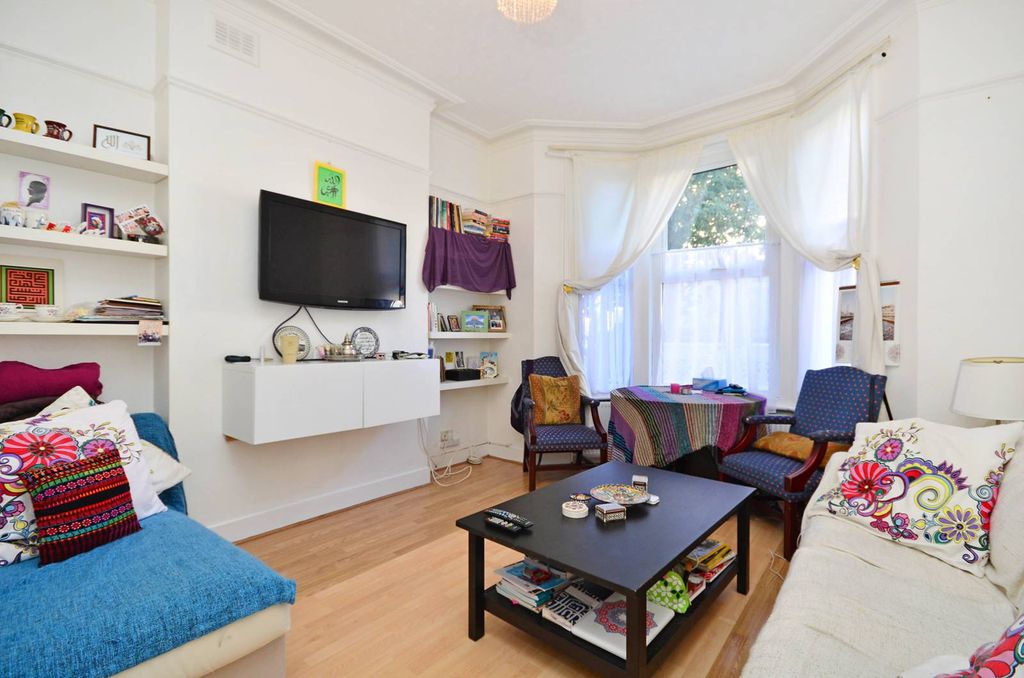 Property photo 1 of 7