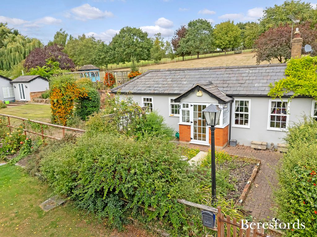 Property photo 1 of 24 Picture No. 06