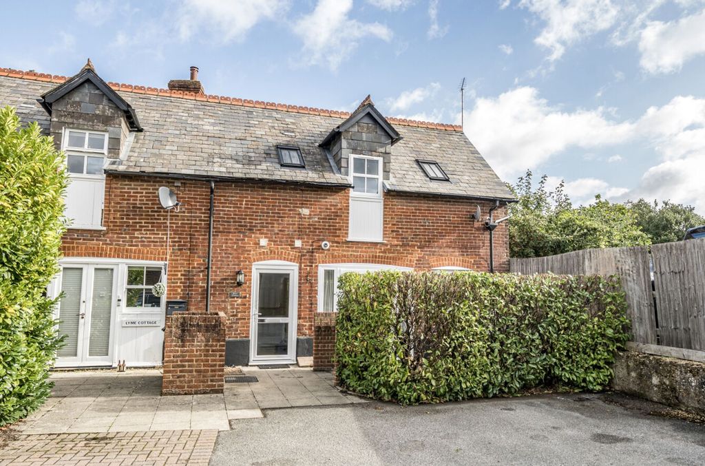 Property photo 1 of 21