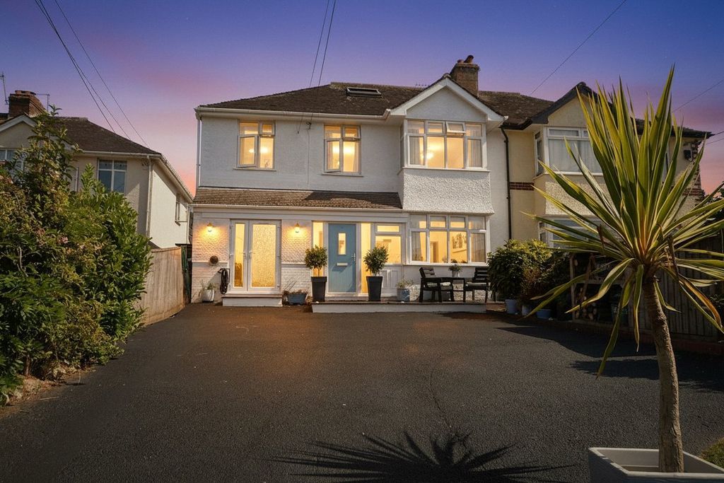 Property photo 1 of 27 Picture No. 51