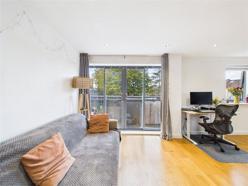 Property photo 3 of 13 Picture No. 11