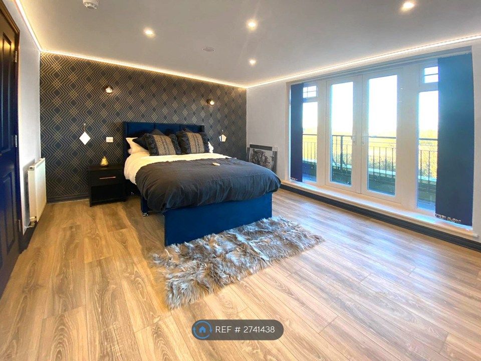 Property photo 1 of 26 Bedroom 2