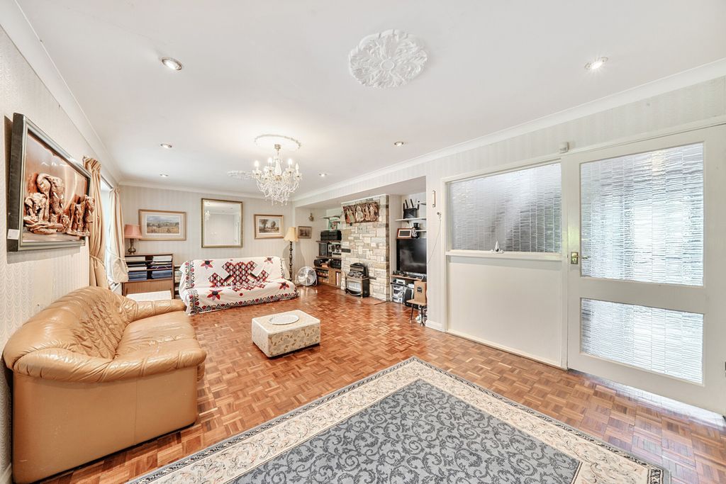 Property photo 3 of 20 1494643-6-6A5A63c...