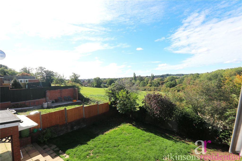 Property photo 3 of 26 Picture No. 24