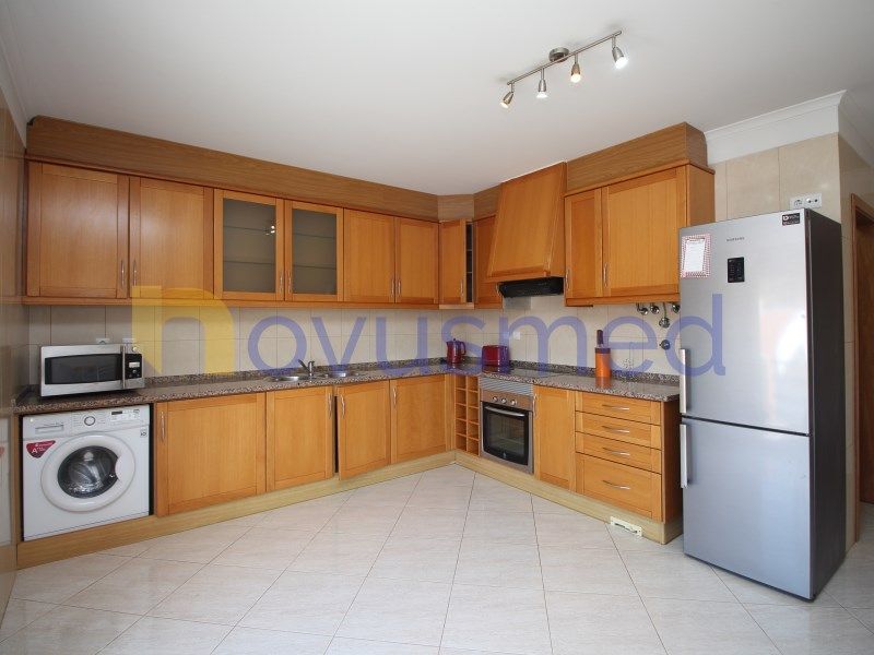 Property photo 1 of 37