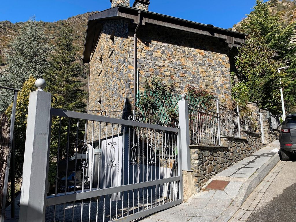 Property photo 3 of 19