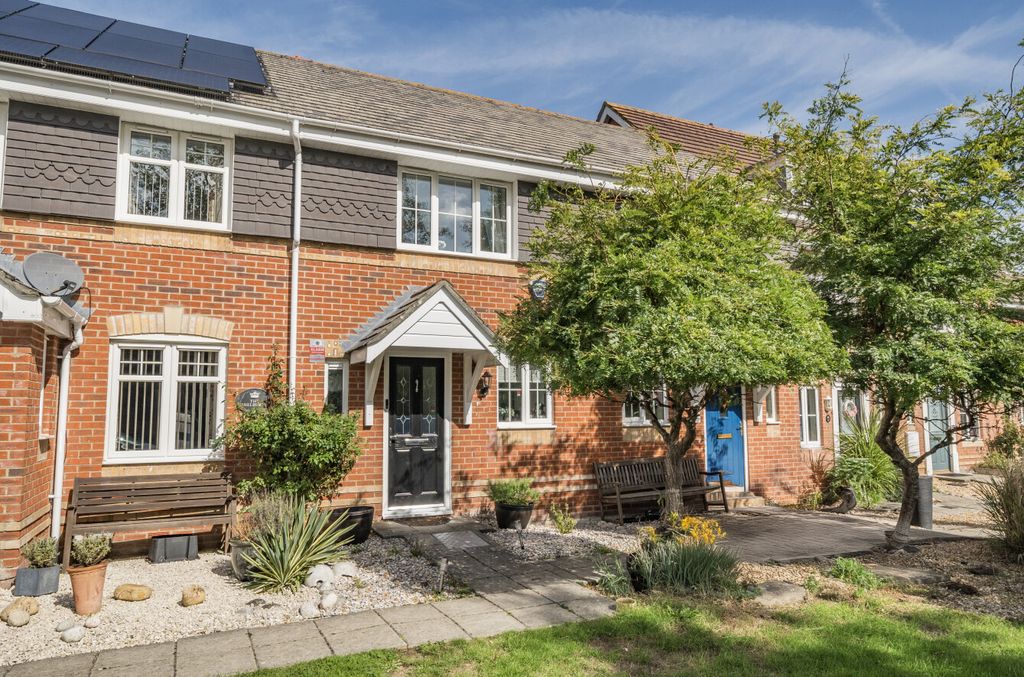 Property photo 1 of 11 1356088-1-68c94Bf...