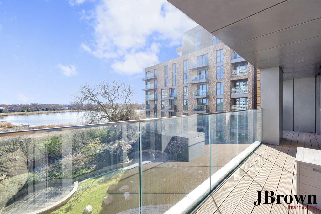 Property photo 3 of 11