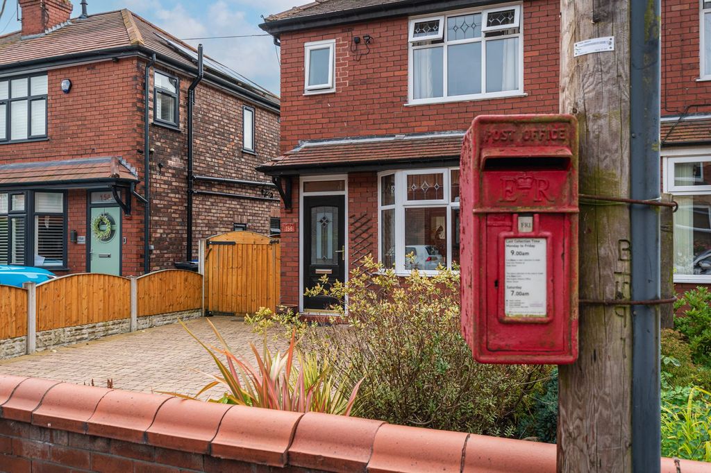 Property photo 3 of 31