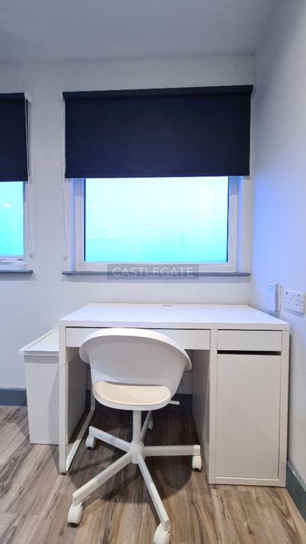 Property photo 3 of 8 Room 98 (7)