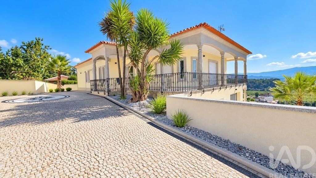 Property photo 1 of 36