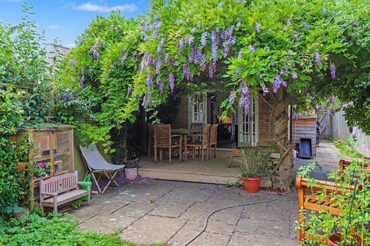 Property photo 3 of 9 334054