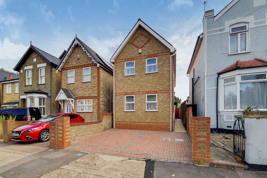 Property photo 2 of 14