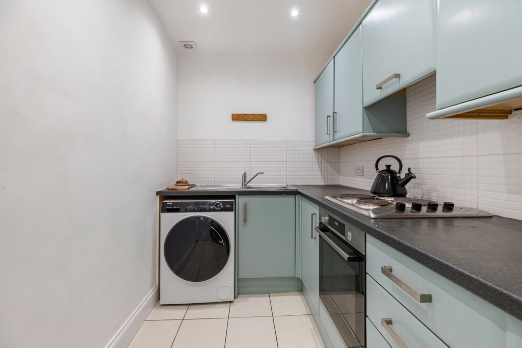 Additional image 8 of 2 bed flat for saleOverdale Gardens, Battlefield, Glasgow G42