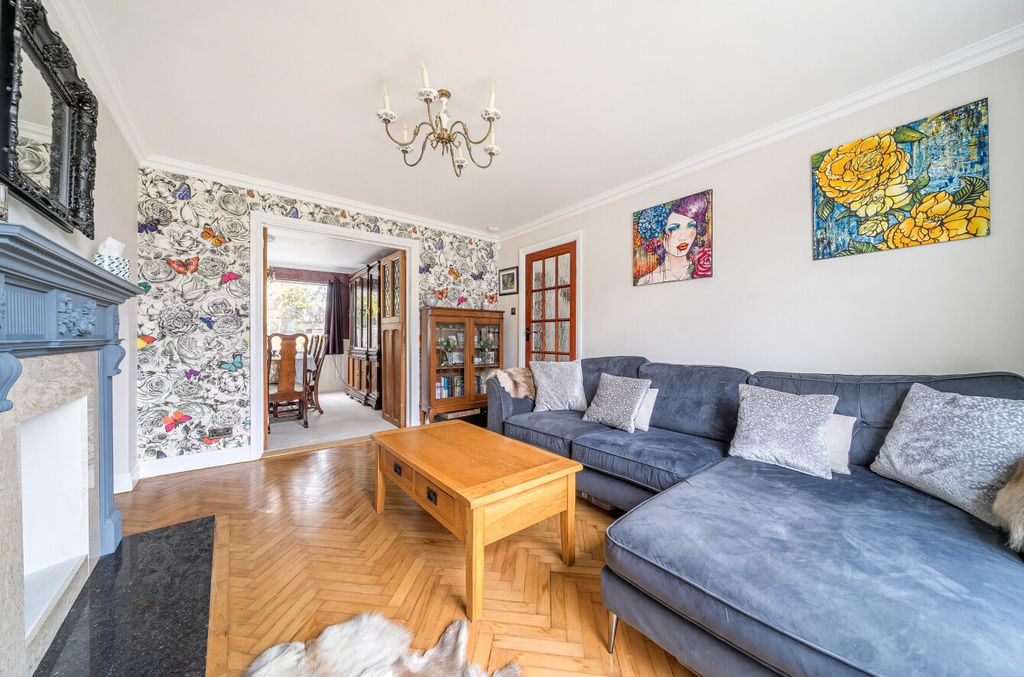 Property photo 3 of 18 1381743-3-692d891...