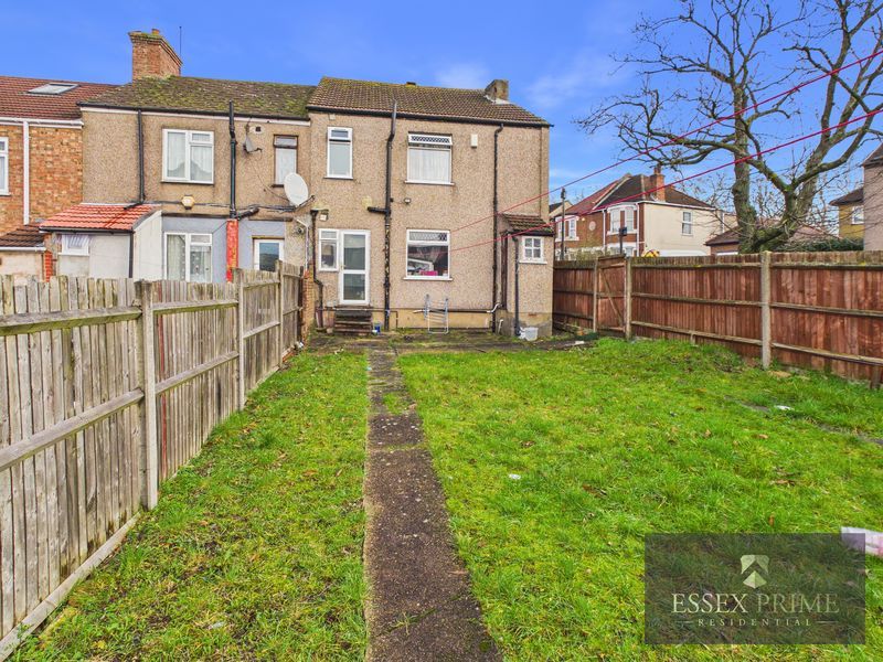 Property photo 3 of 25 Photo 5