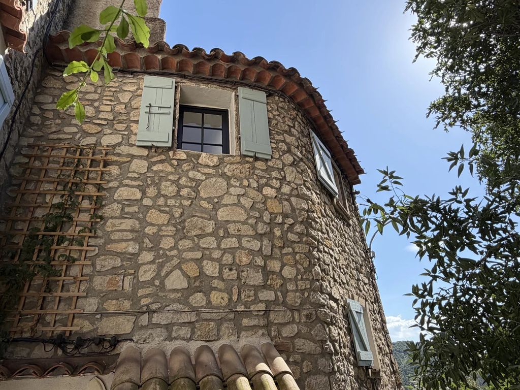 Property photo 1 of 15 Main Exterior View