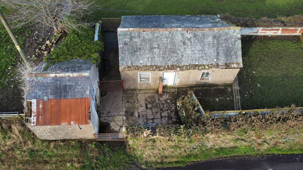 Property photo 3 of 13