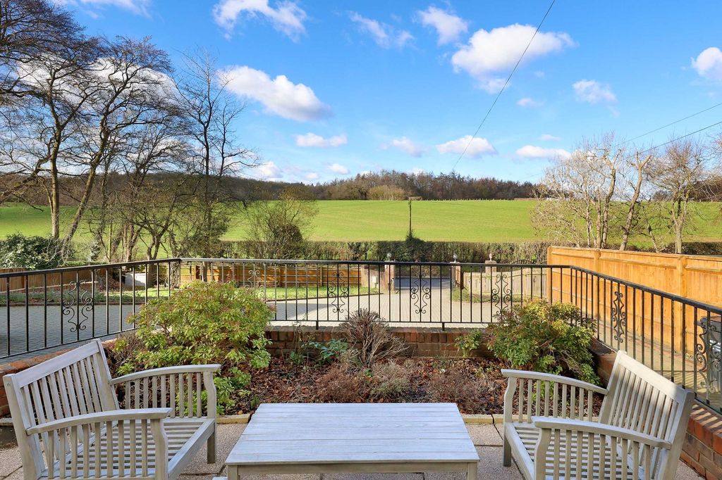 Property photo 2 of 24 Picture No. 04