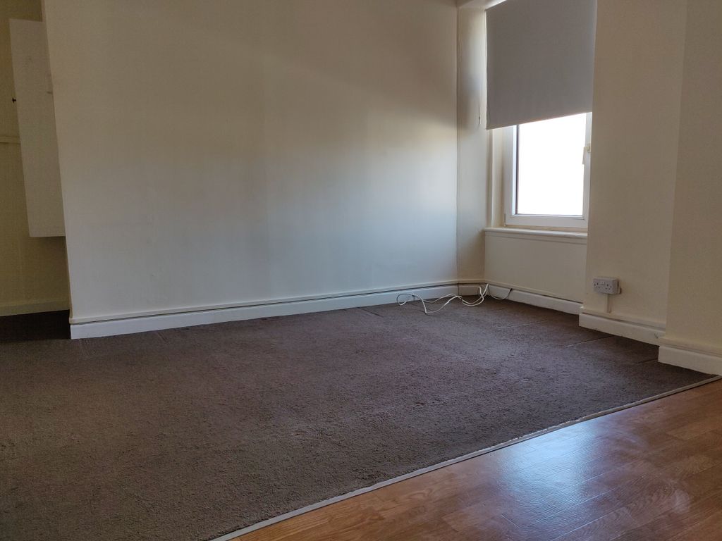 Property photo 3 of 3