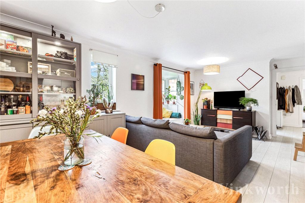 Property photo 2 of 9 Picture No. 58