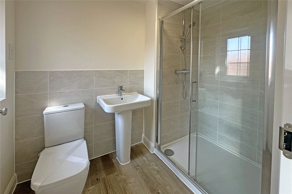 Property photo 3 of 8 Picture No. 01
