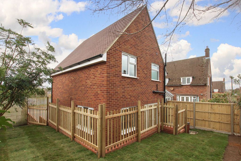 Property photo 3 of 14 Photo 3