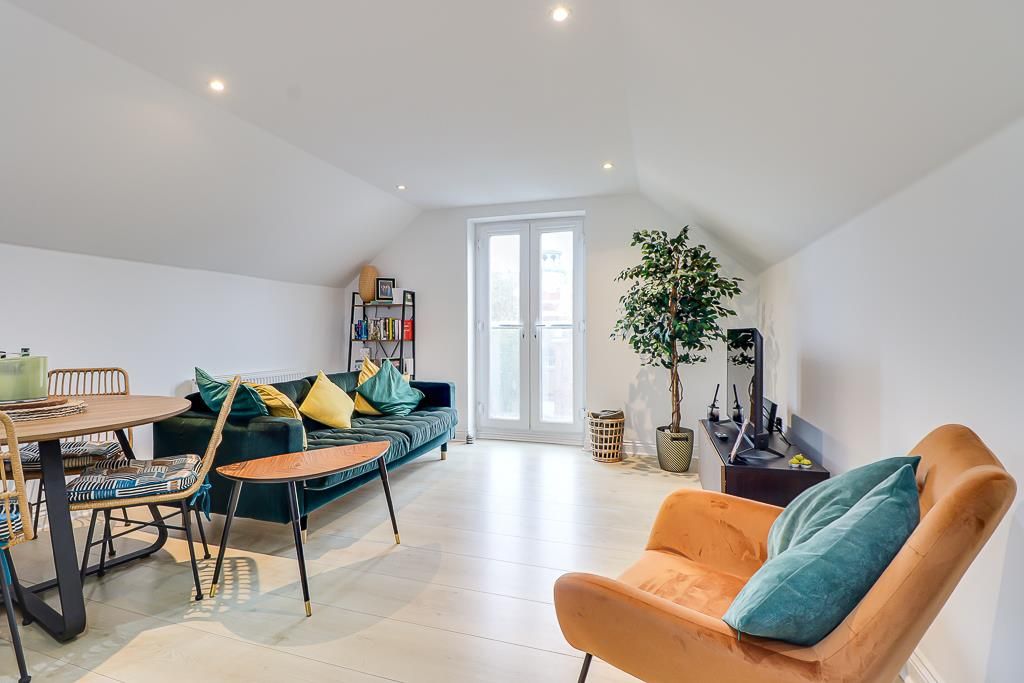 Property photo 3 of 20 Open Plan Living