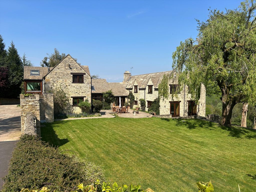 Property photo 1 of 31 Image