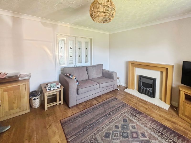 Property photo 3 of 20 Photo 17