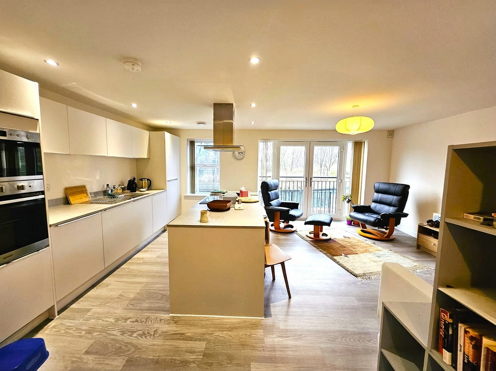 Property photo 2 of 14