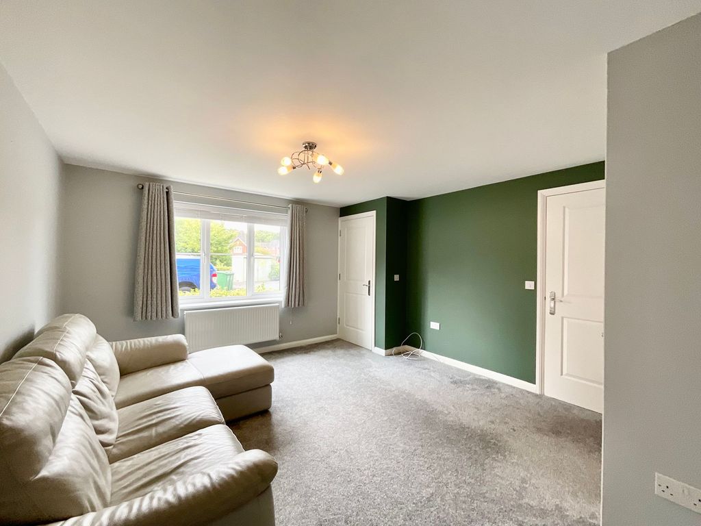 Property photo 2 of 26