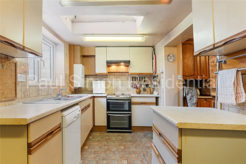 Property photo 3 of 24 Picture No. 19