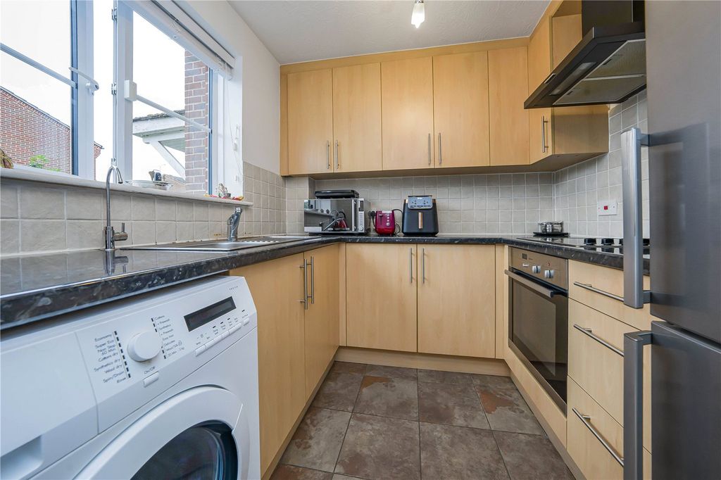 Property photo 3 of 15 Picture No. 05