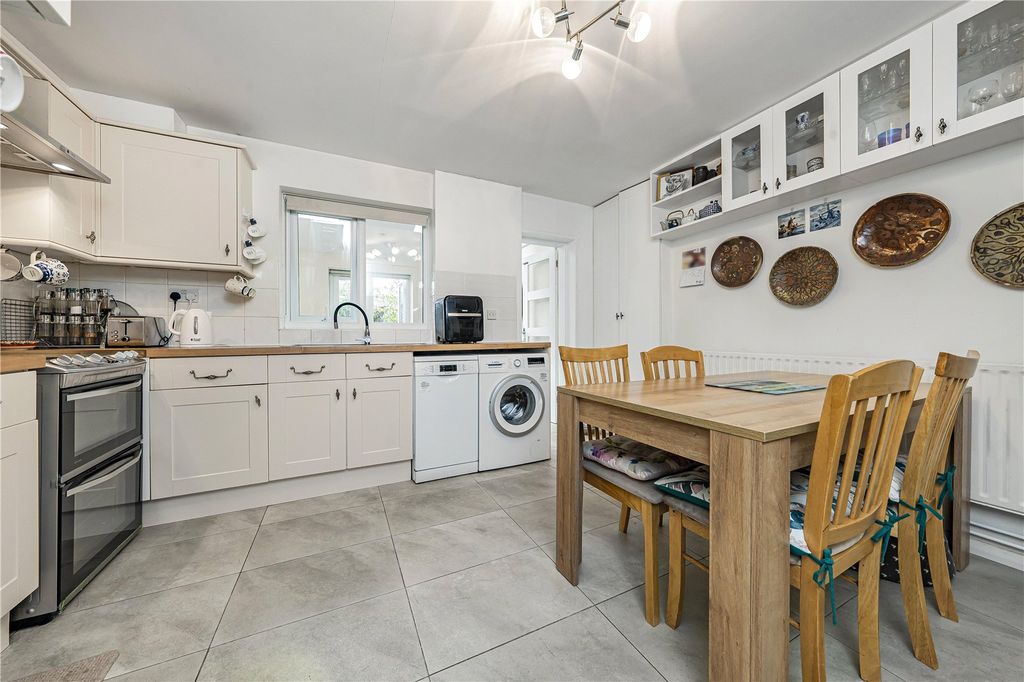 Property photo 2 of 16 Picture No. 08
