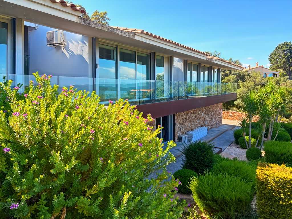 Property photo 3 of 26