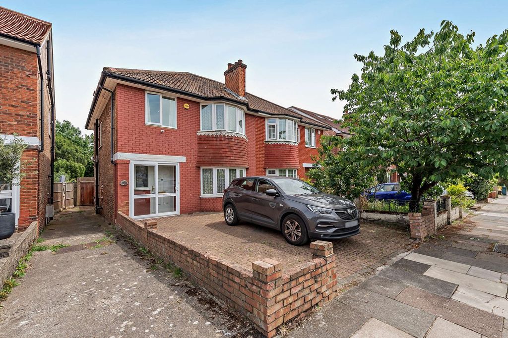 Property photo 1 of 15