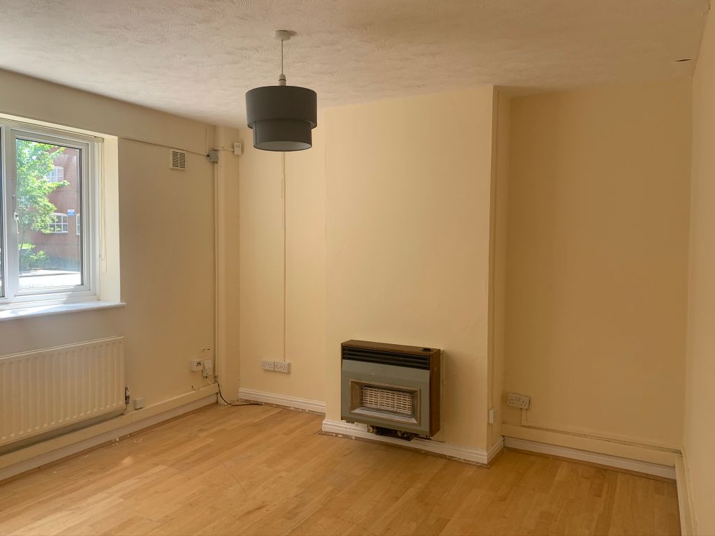 Property photo 3 of 6