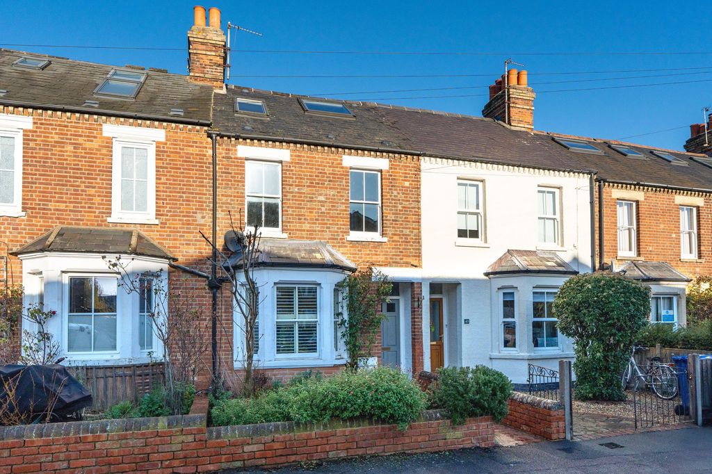 Property photo 1 of 19 Front