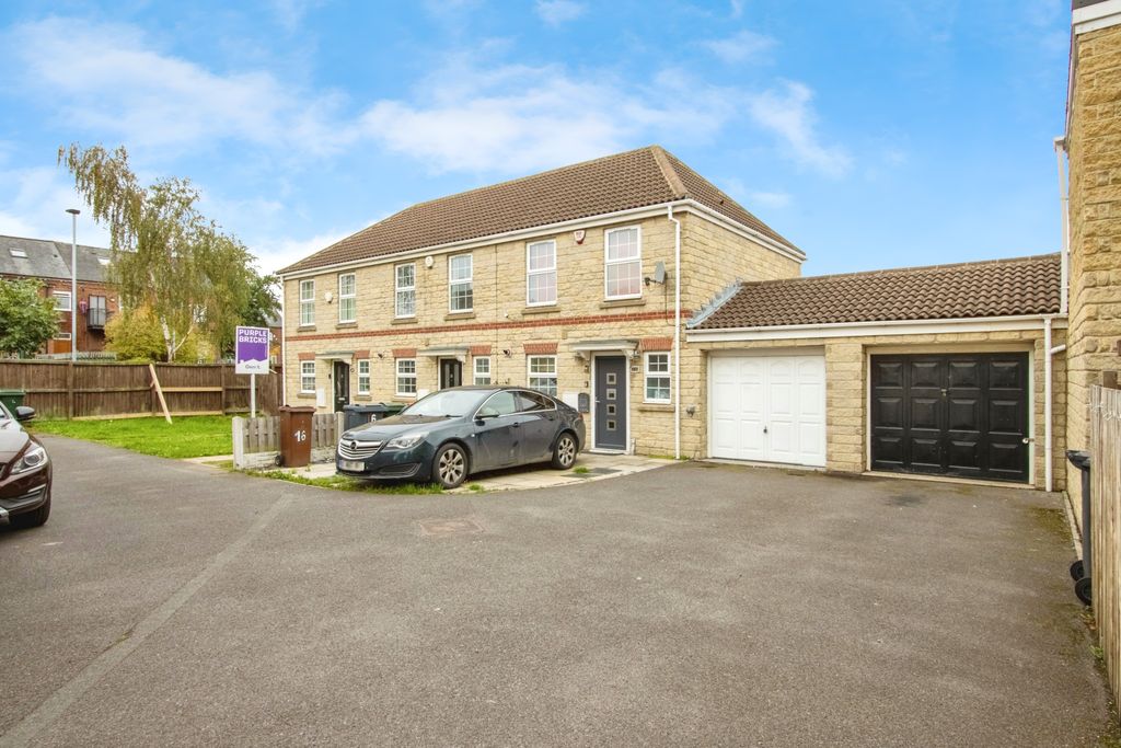 Property photo 2 of 15