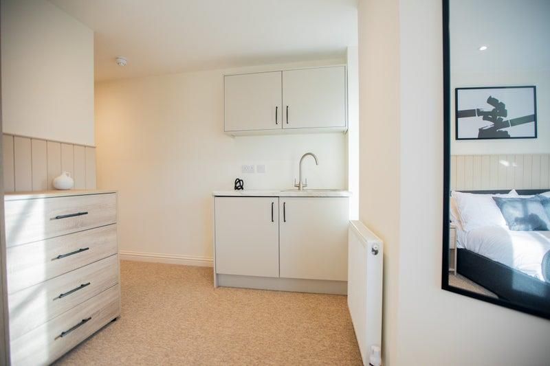 Property photo 3 of 10 Room 5 1.Jpg
