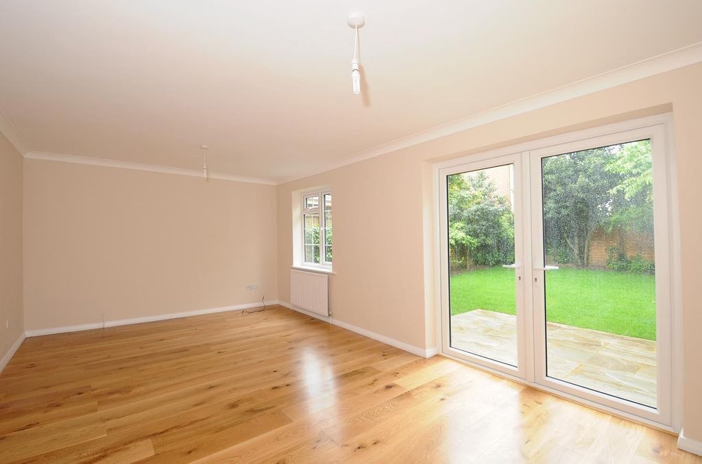 Property photo 3 of 7 3